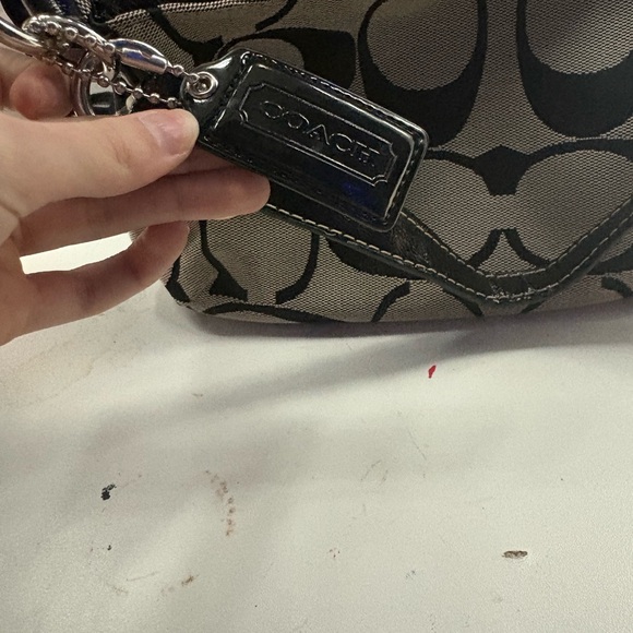 never used coach bag just got a terry shoulder bag for christmas - Picture 3 of 4